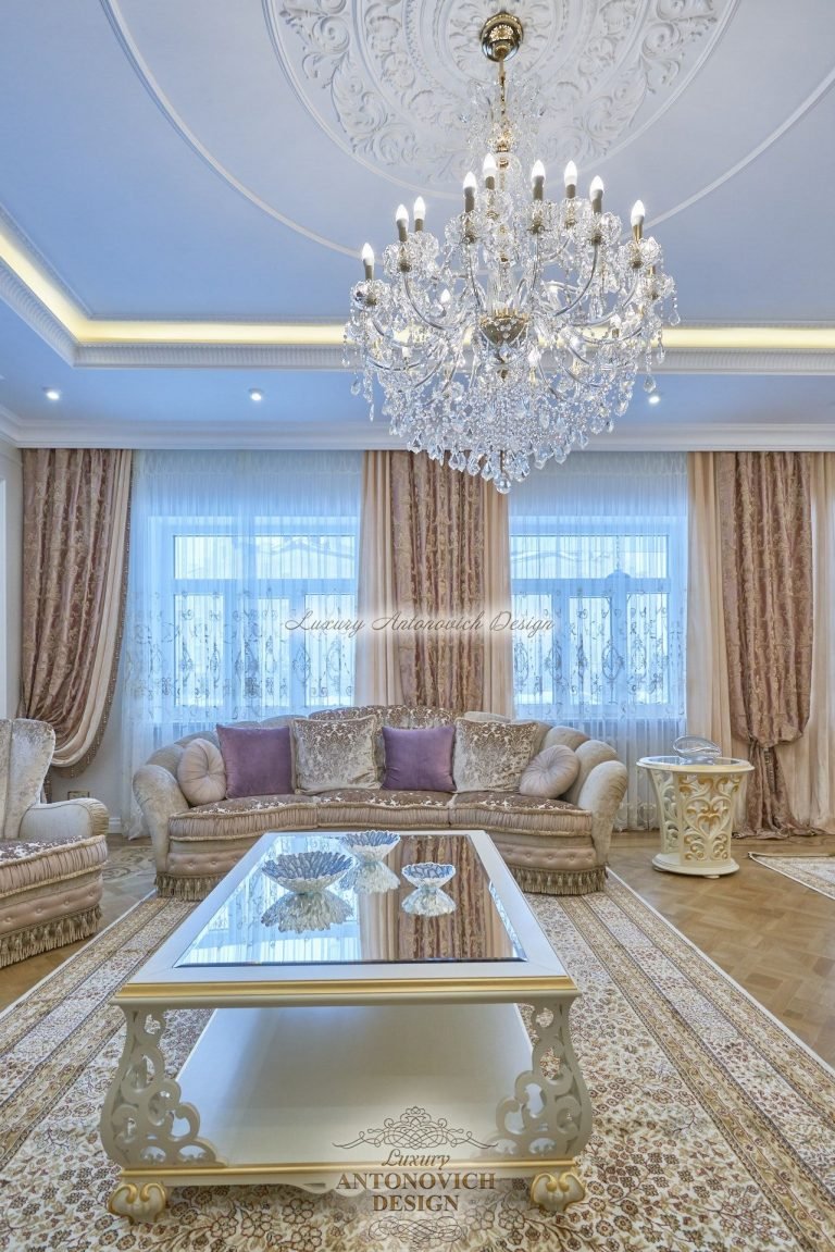 Элегантная гостиная, шторы в классическом стиле, коттедж Ташкент